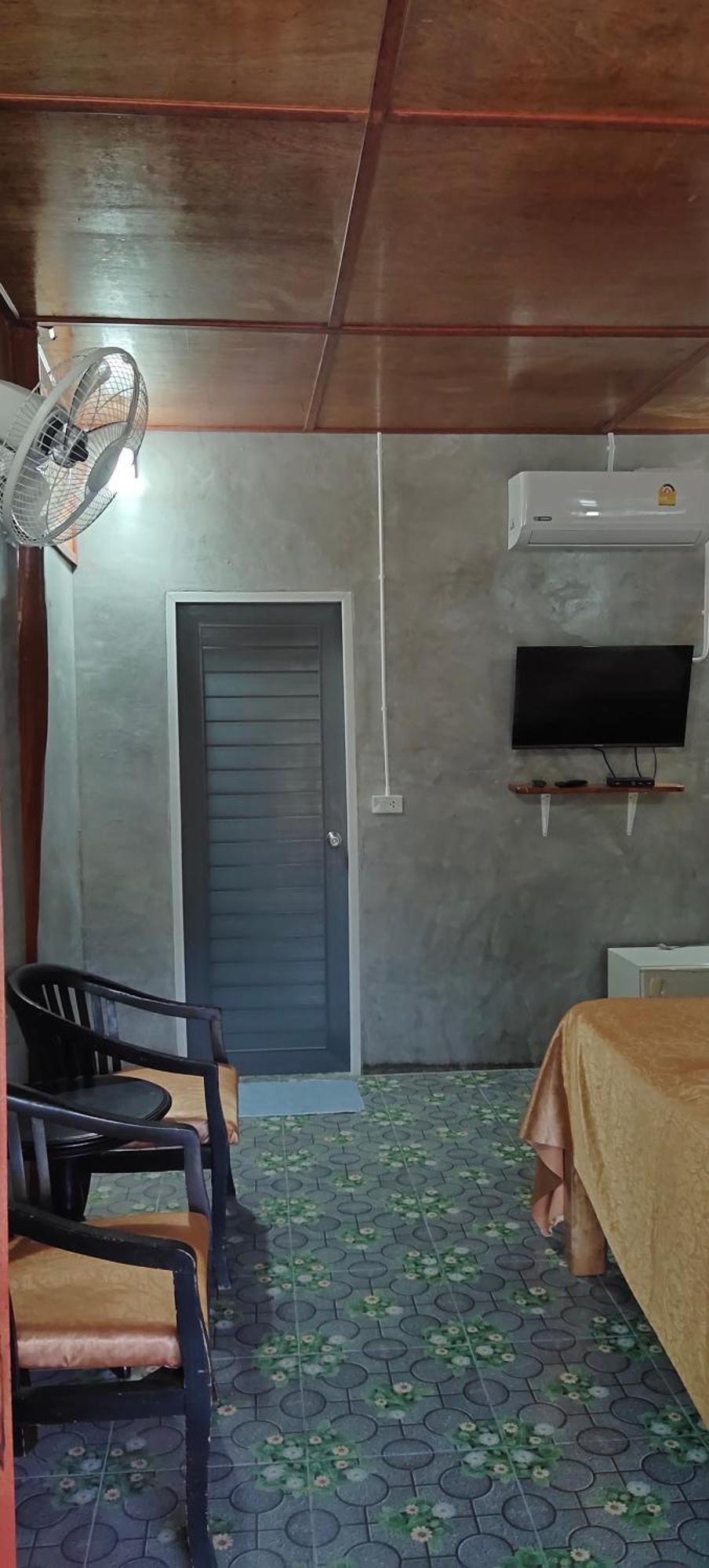 ลีลา โฮมสเตย์ Leela Homestay Chang Klang District Bagian luar foto